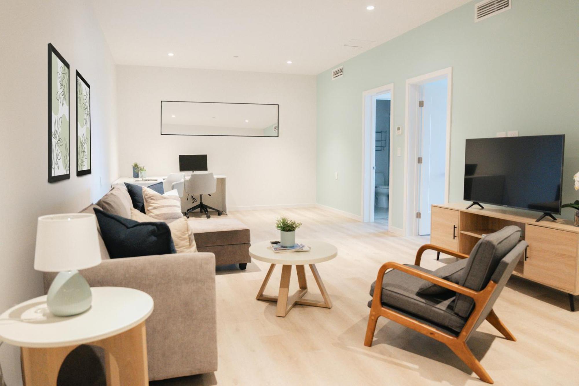 Governors Village - 1,2,3 & 4 Bedroom On Seven Mile Corridor George Town