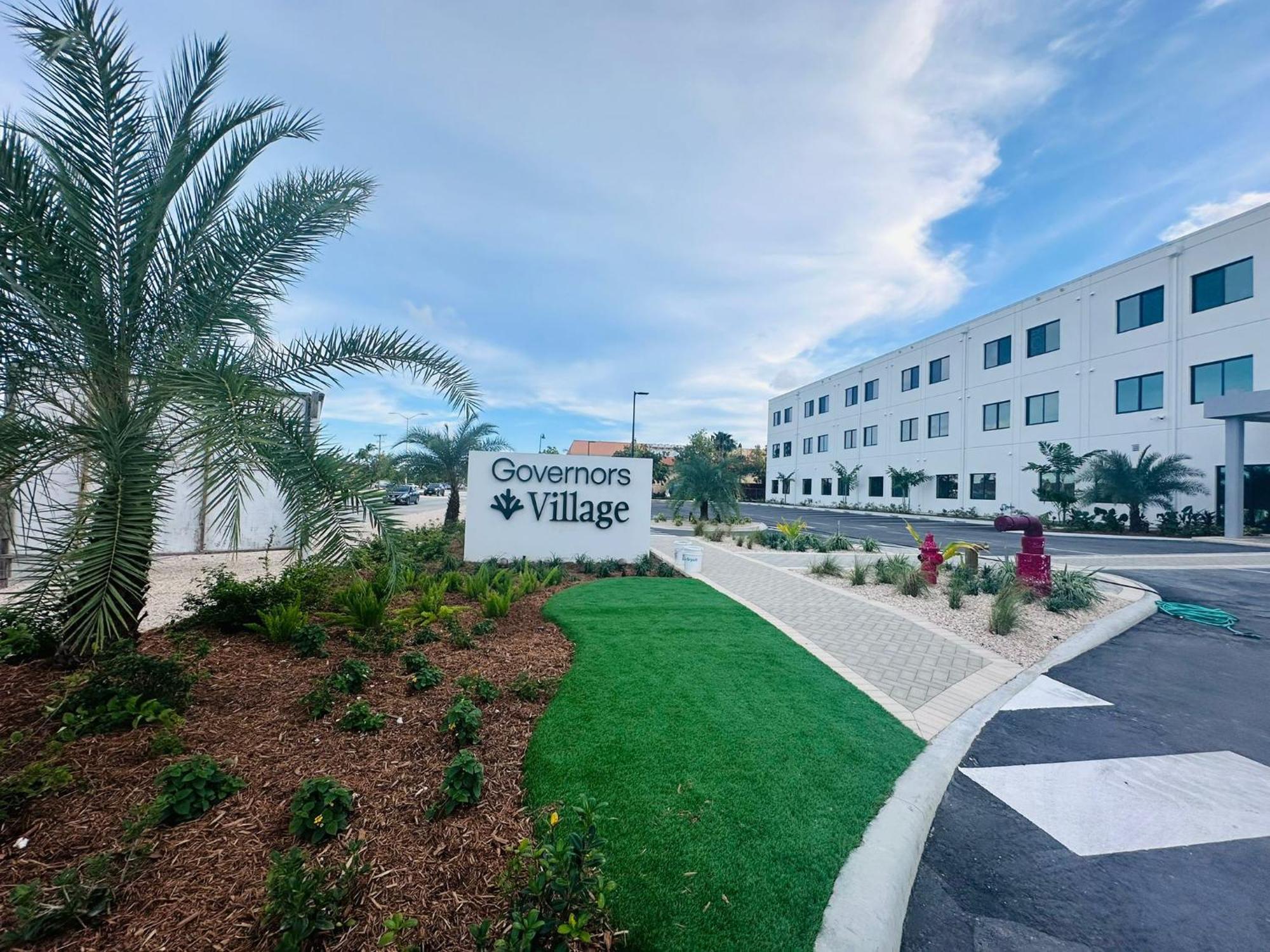 Governors Village - 1,2,3 & 4 Bedroom On Seven Mile Corridor George Town